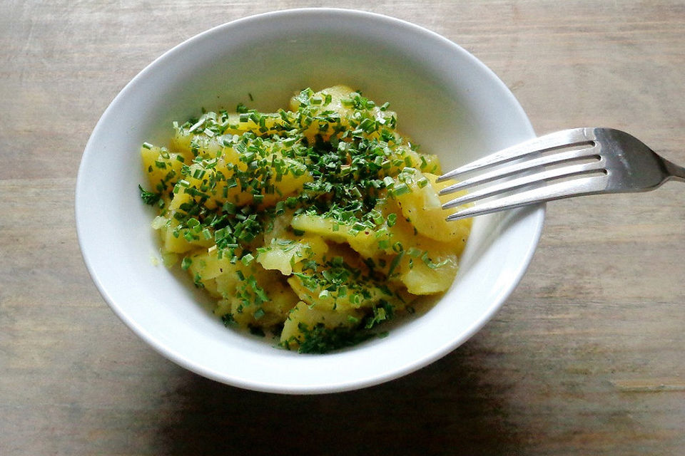 Kartoffelsalat mit veganem Mayo-Dressing