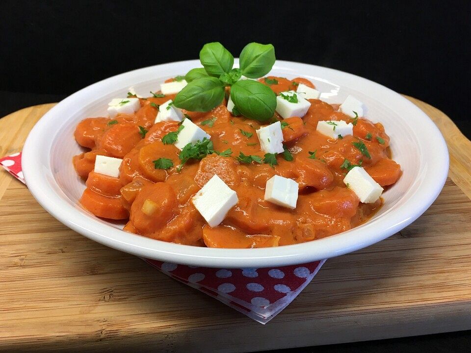 Möhren-Tomatensauce mit Feta von warmmilkwithhoney| Chefkoch