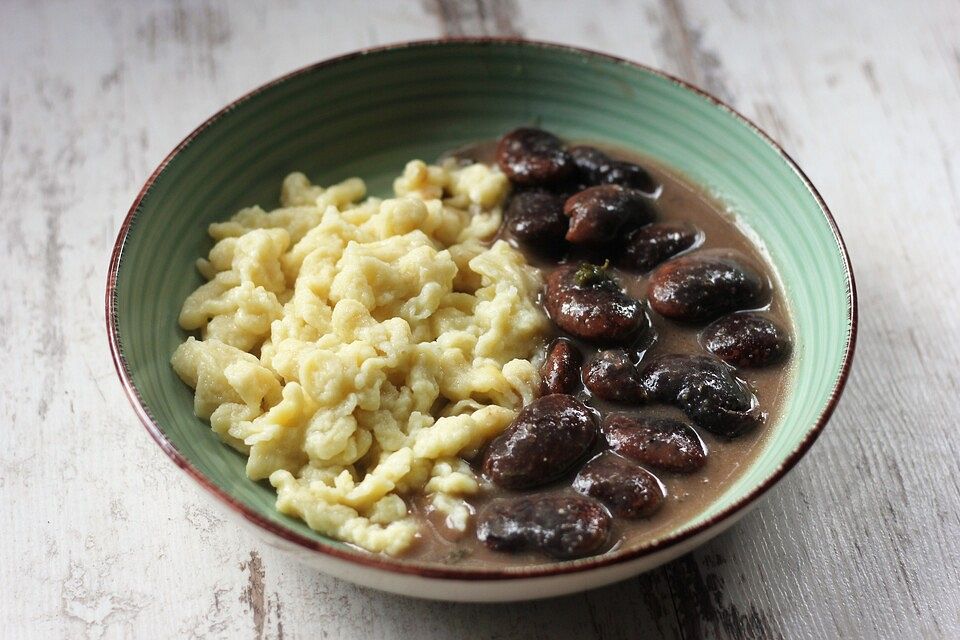 Omis Schwabenbohnen (Käferbohnen bzw. Feuerbohnen) mit Spätzle