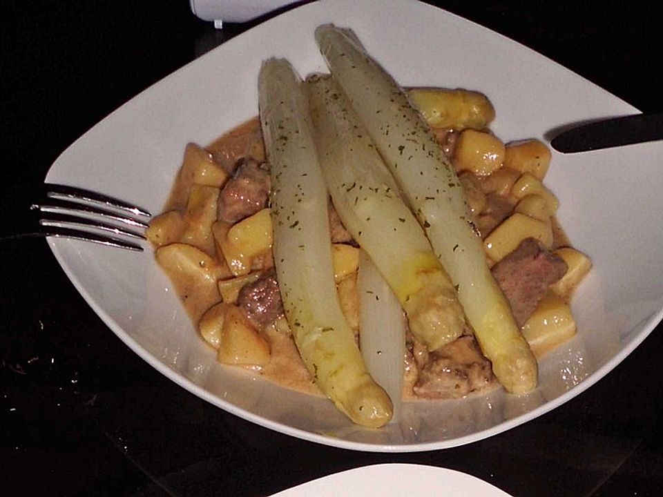 Rinder-Kartoffel-Eintopf mit Spargel von bohni2013| Chefkoch