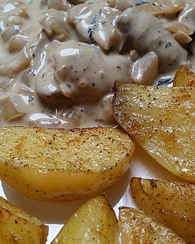 Rosmarin-Kartoffeln mit Pilz-Sauce