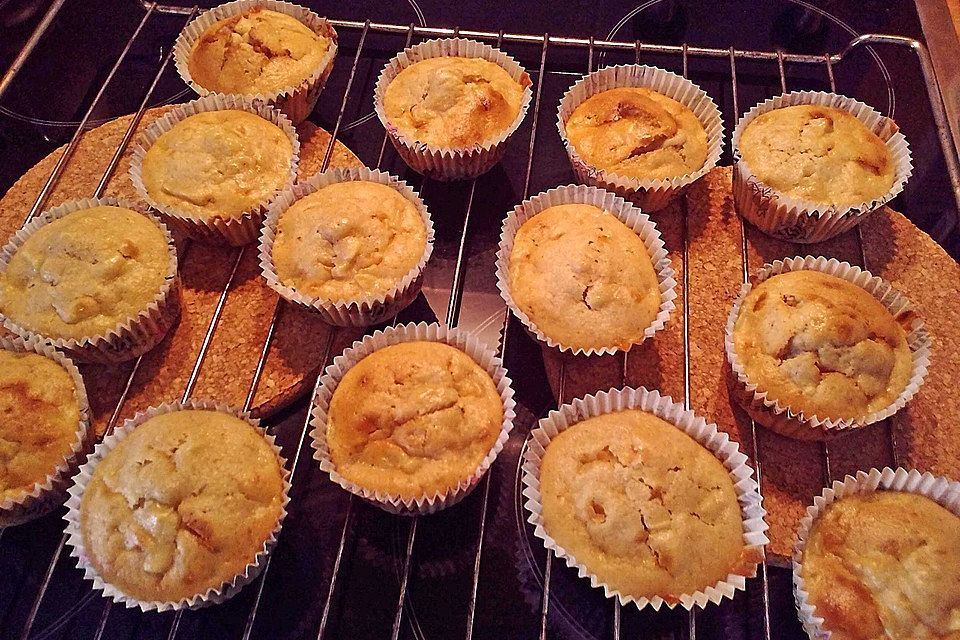 Marzipan-Muffins mit Nougatkern