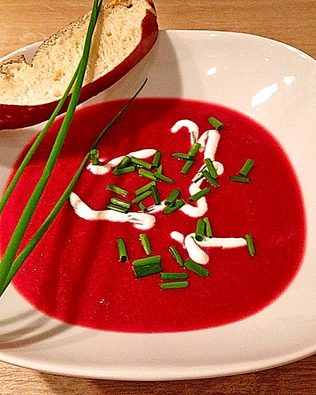 Rote Bete-Apfel-Suppe