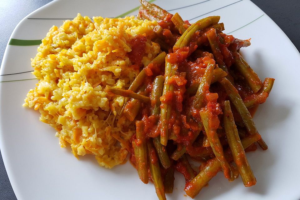 Bohnengemüse mit Käsebulgur