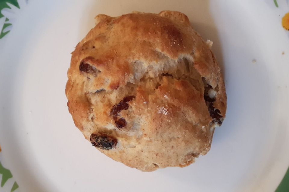 Dinkel-Quark-Brötchen mit Rosinen