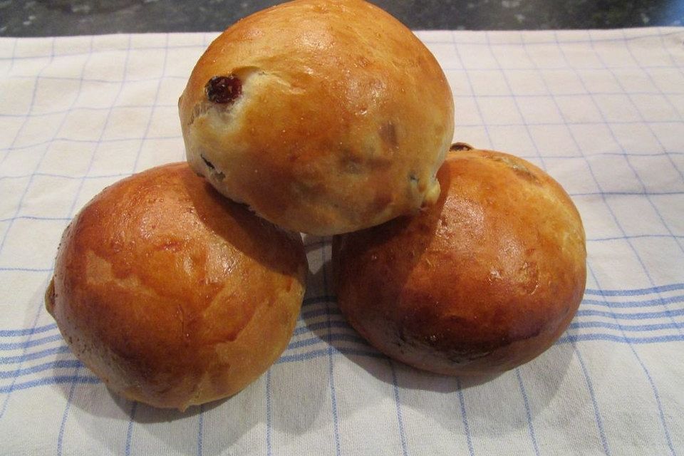 Dinkel-Quark-Brötchen mit Rosinen