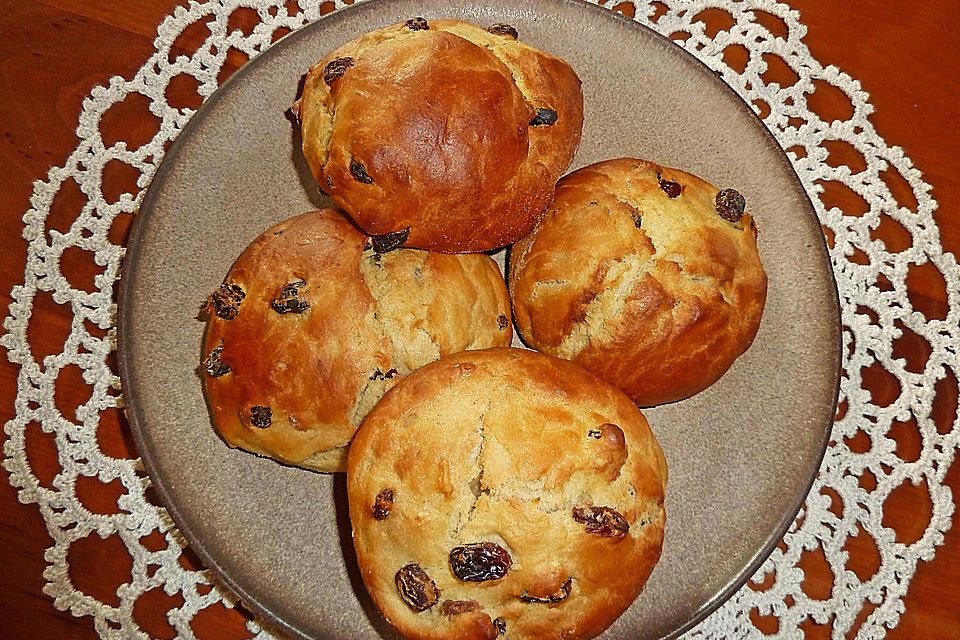 Dinkel-Quark-Brötchen mit Rosinen