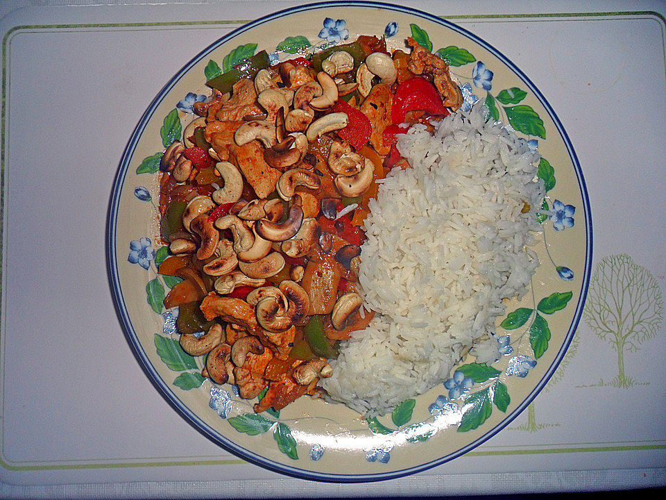 Hähnchenbrust mit Gemüse und Cashewnüssen von hulkholler| Chefkoch