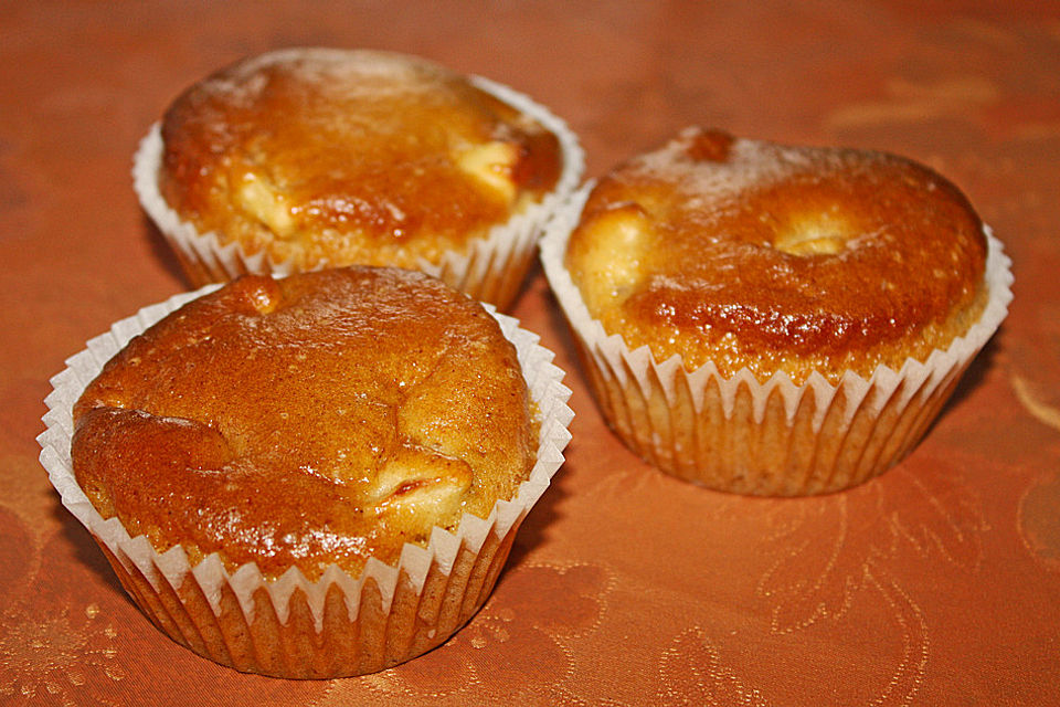 Saftige Apfelmuffins mit feiner Zimtnote