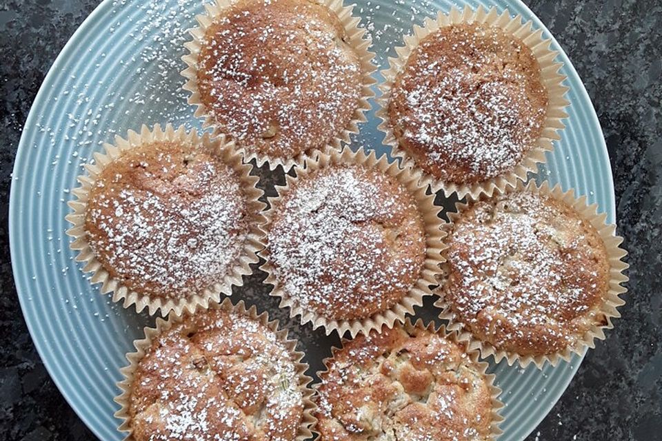 Rhabarber-Muffins aus Vollkornmehl