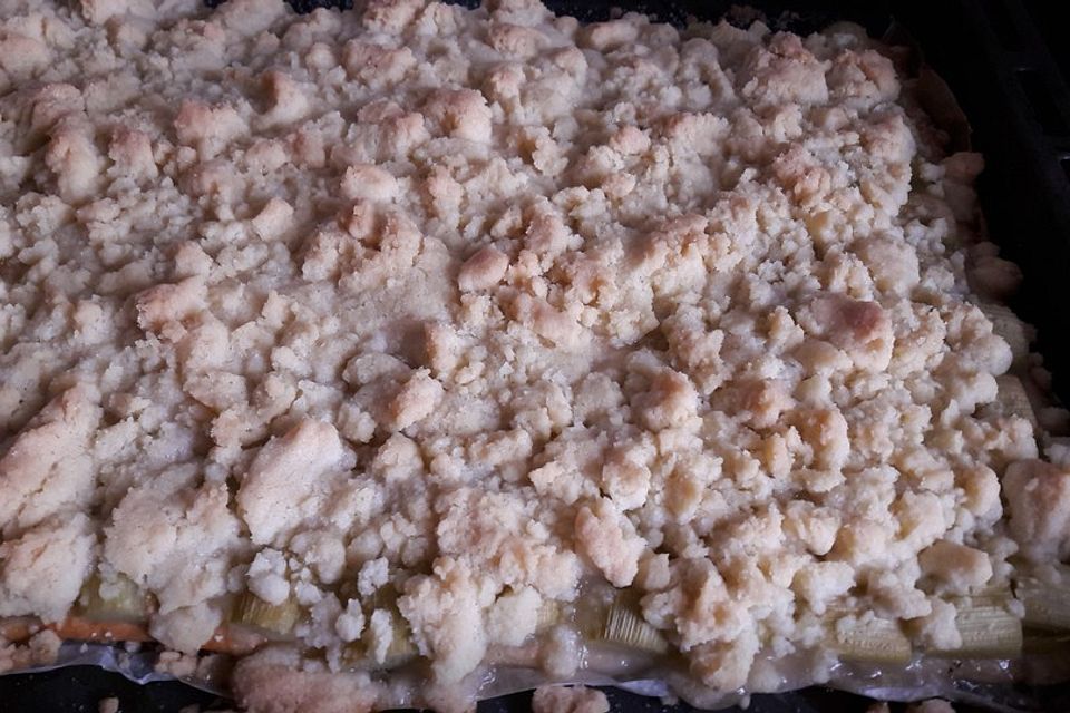 Rhabarber-Streusel-Kuchen