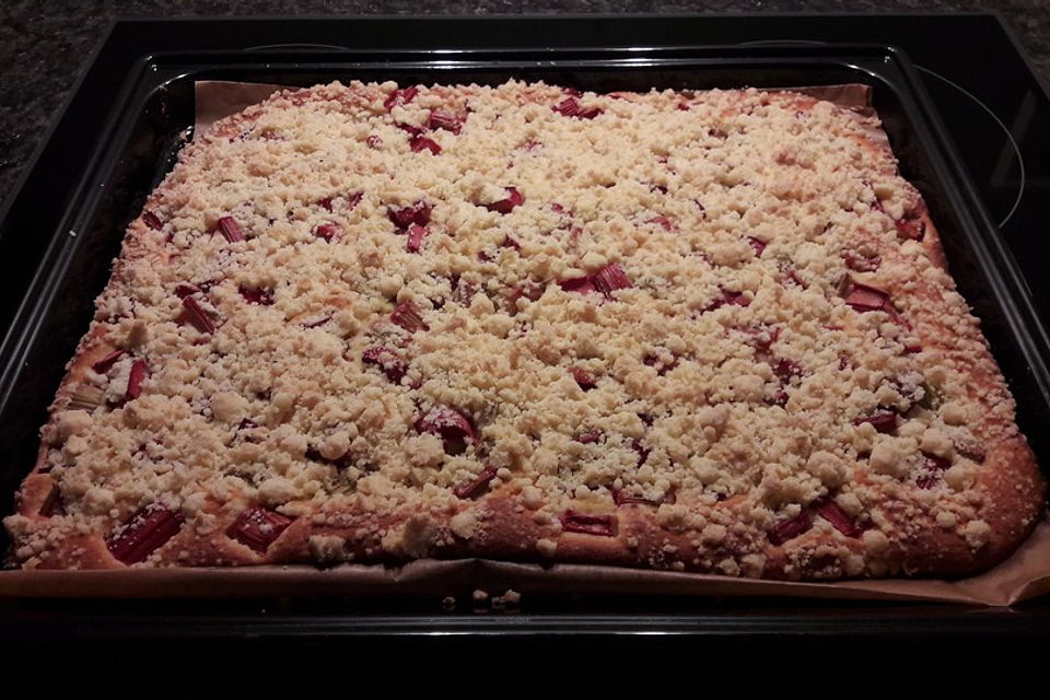 Rhabarber-Streusel-Kuchen