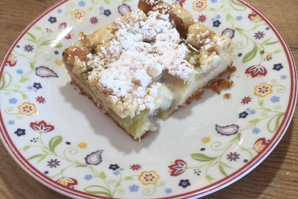 Rhabarber-Streusel-Kuchen