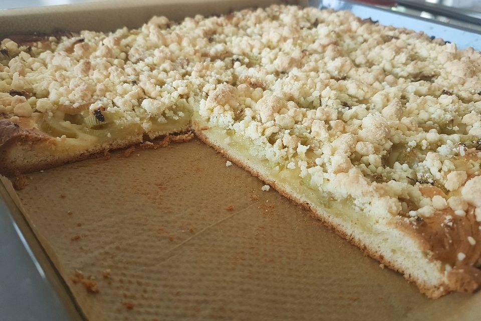 Rhabarber-Streusel-Kuchen