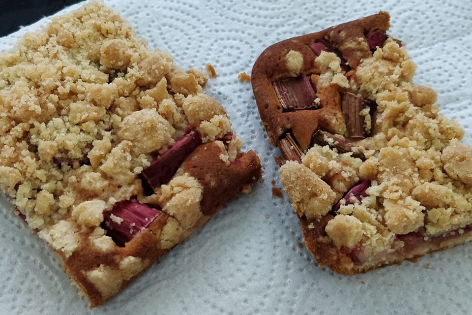 Rhabarber-Streusel-Kuchen