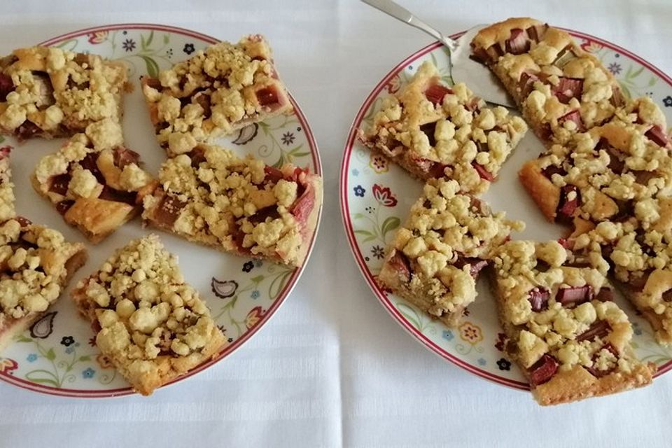 Rhabarber-Streusel-Kuchen