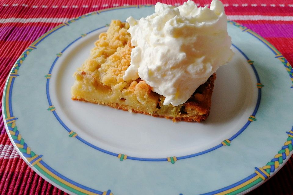 Rhabarber-Streusel-Kuchen