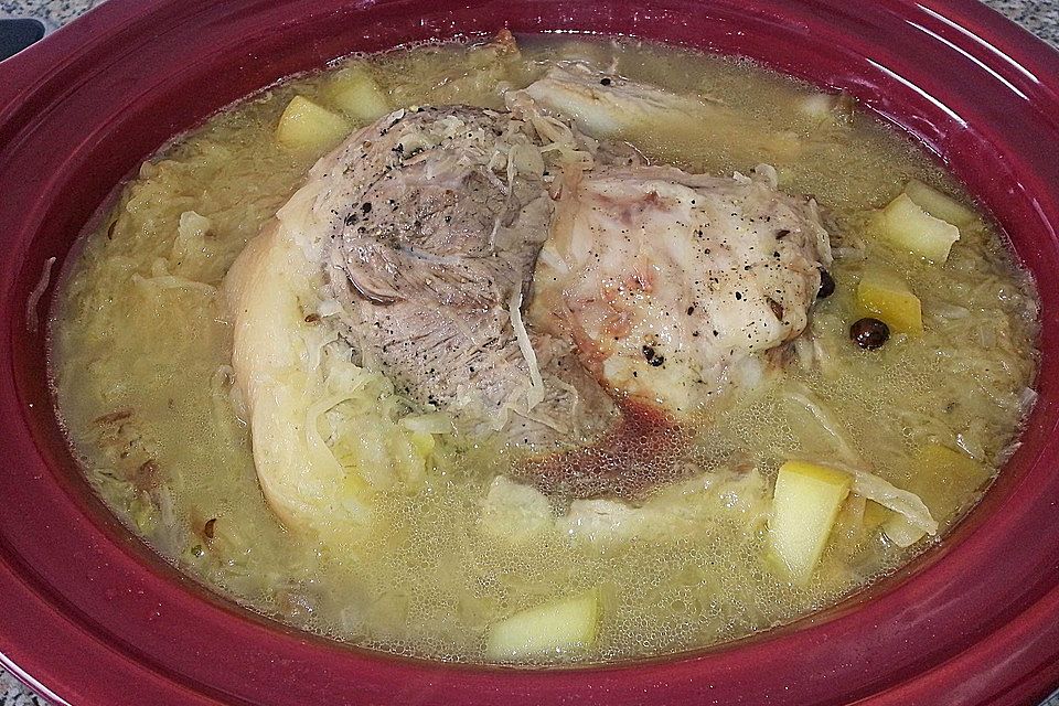 Eisbein mit Sauerkraut für den Slow Cooker