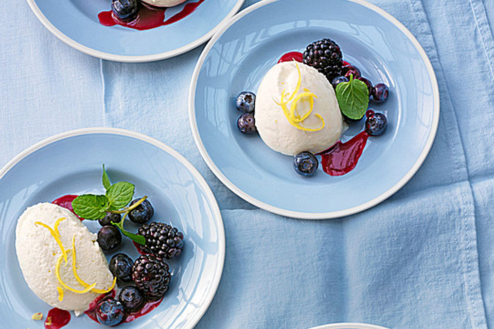 Buttermilch - Zitronenmousse Buttermilch - Zitronenmousse