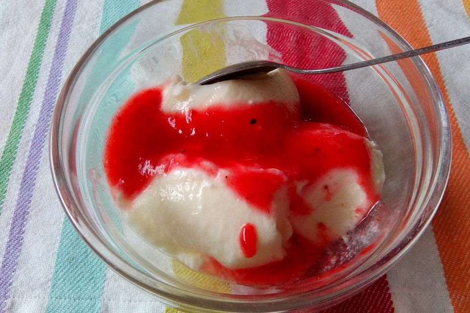Buttermilch - Zitronenmousse Buttermilch - Zitronenmousse