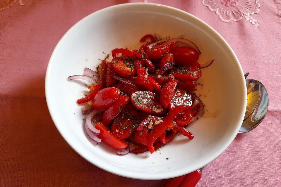 Paprika-Tomatensalat