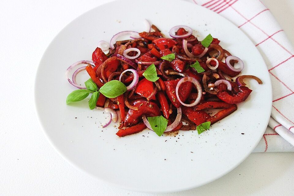 Paprika-Tomatensalat