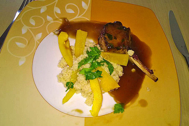 Lammkotelett mit Hirse auf Paprikabett mit Bratensauce von lukasjuhl99 ...