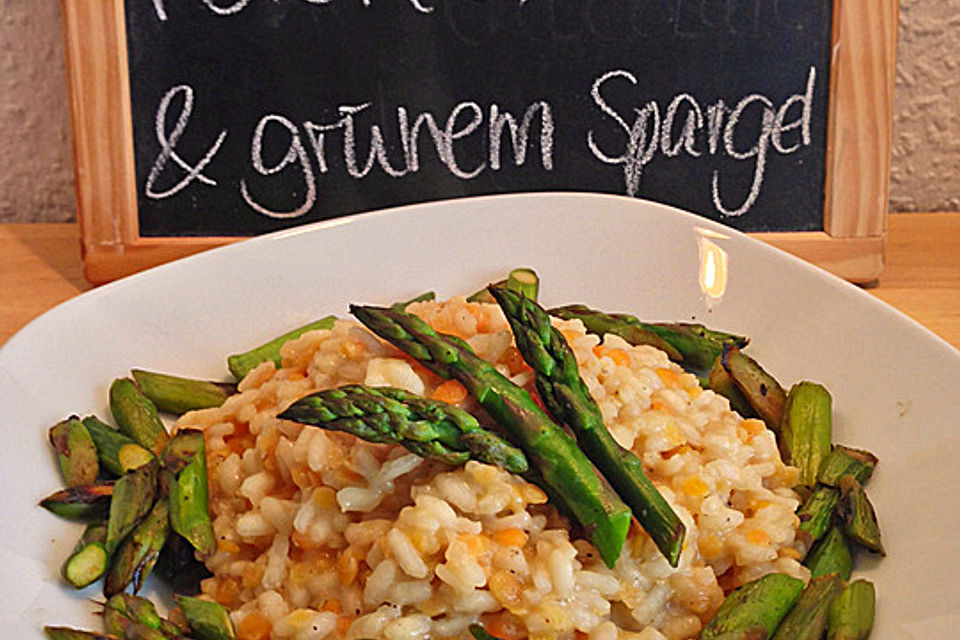 Risotto mit roten Linsen und grünem Spargel