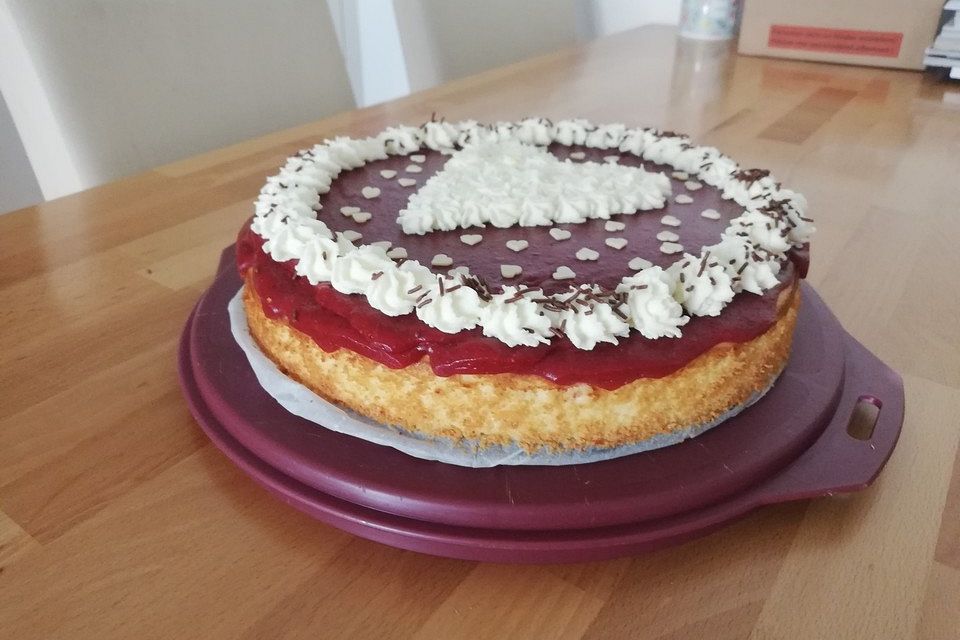 Austrian Strawberry Cheesecake