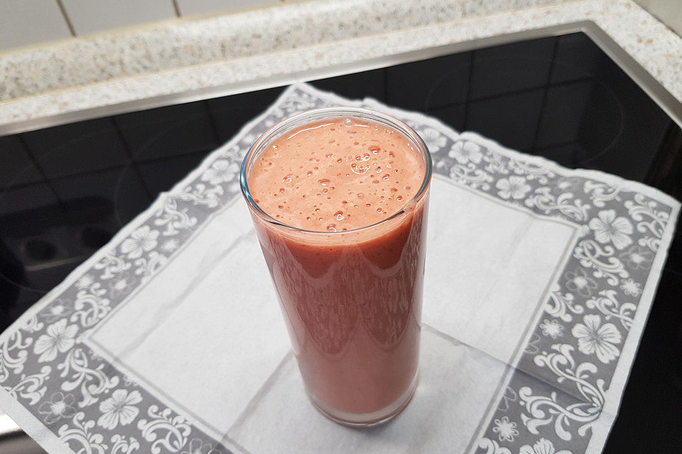 Aprikosen-Erdbeer-Smoothie