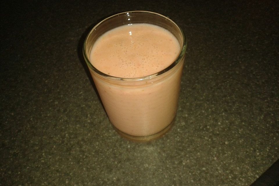 Aprikosen-Erdbeer-Smoothie