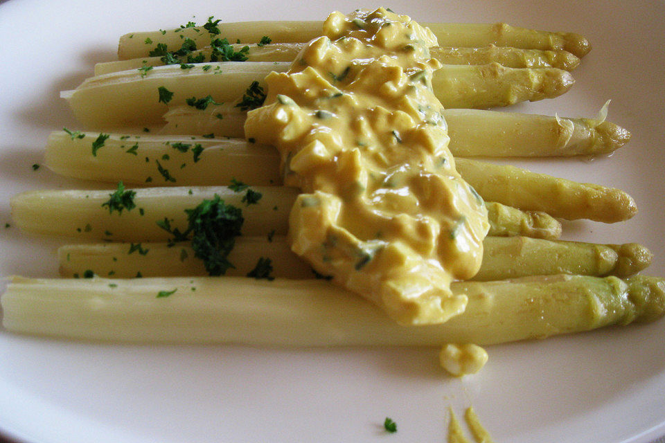 Spargel mit Chicas Bozner Soße