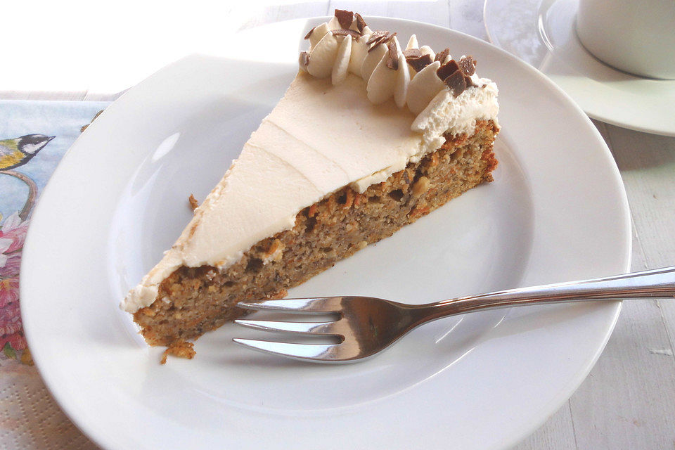 Carrot-Cake mit Lemon Cream Cheese Frosting