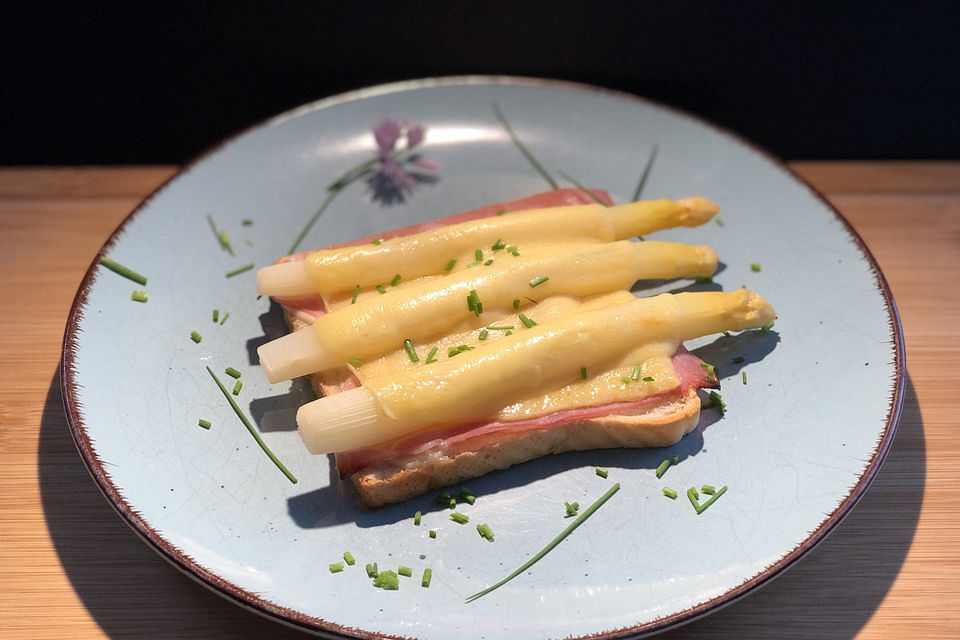 Spargel-Schinken-Toast überbacken