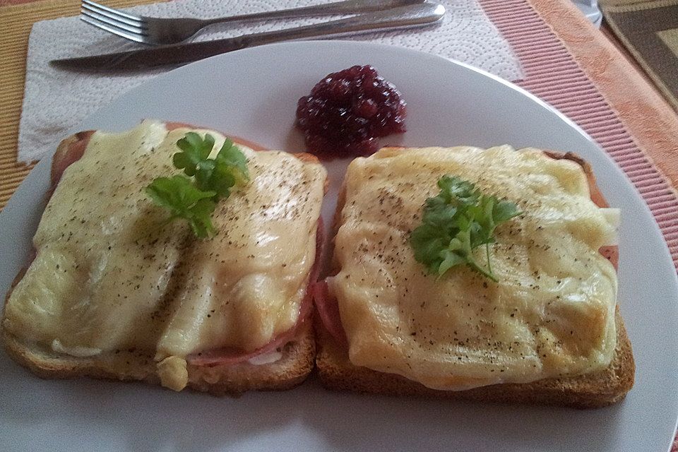 Spargel-Schinken-Toast überbacken