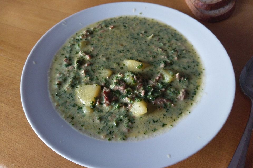 Hackfleisch-Spinat-Suppe