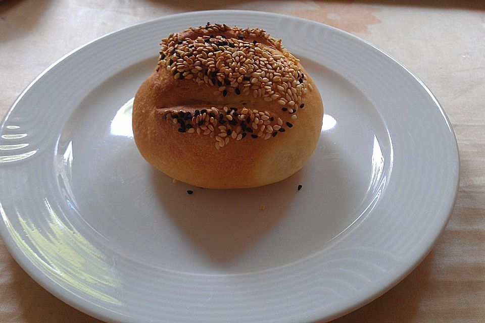 Gefüllte Brötchen