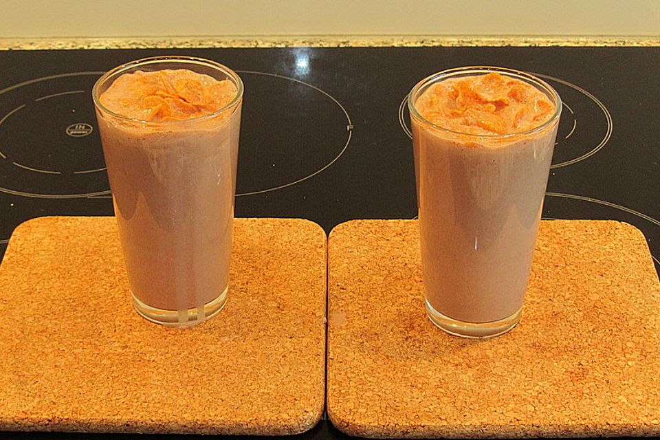 Bananen-Nutella Shake mit Cornflakes