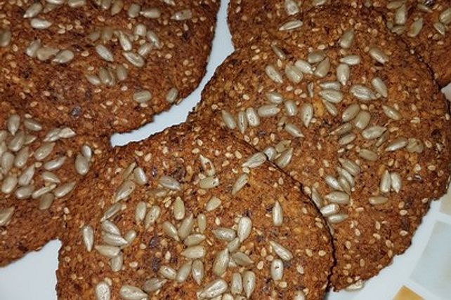 Mandelbrötchen (Fladen) ohne Mehl von Lulleische| Chefkoch
