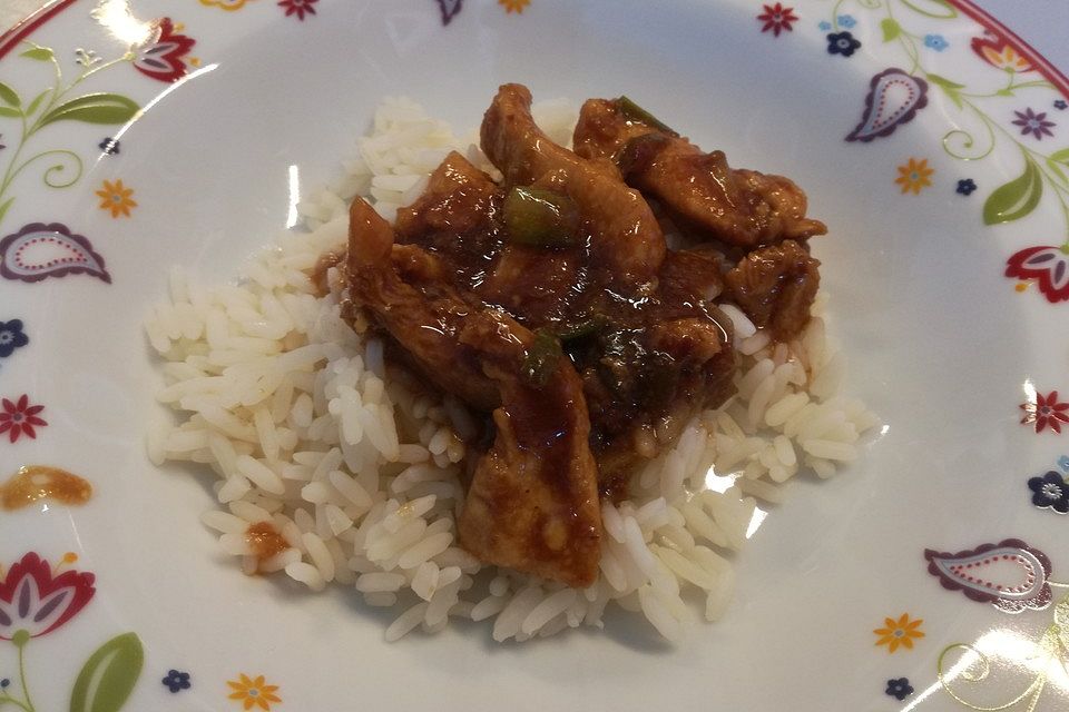 Glasiertes Huhn mit Hoisinsauce und Cashewkernen