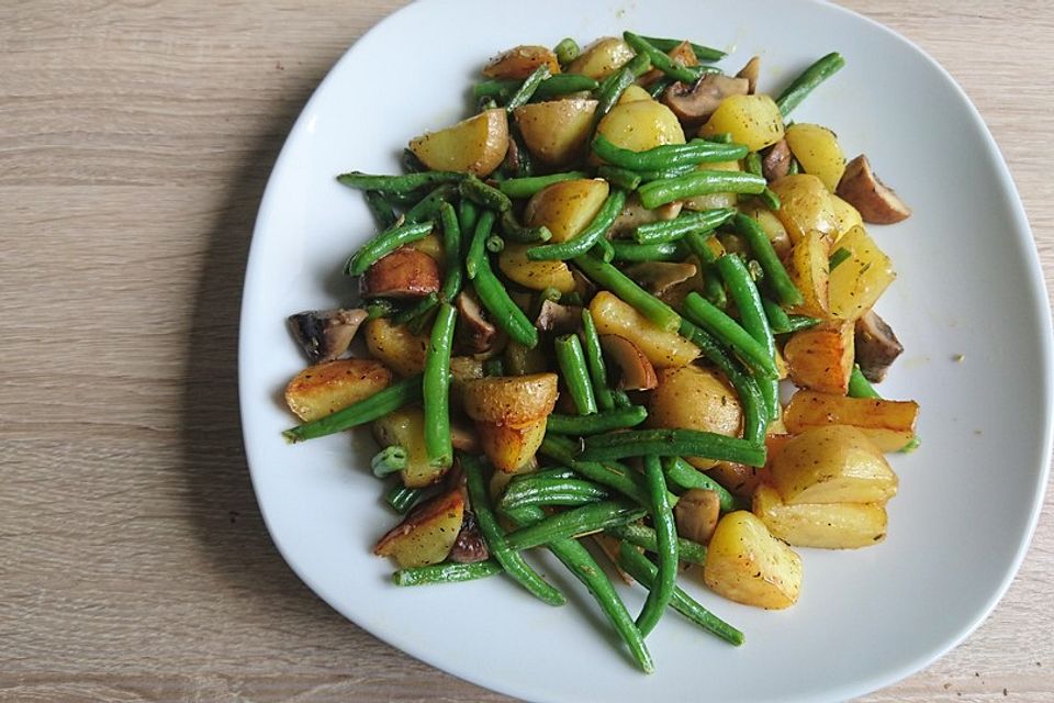 Kartoffel-Bohnen-Champignon-Pfanne