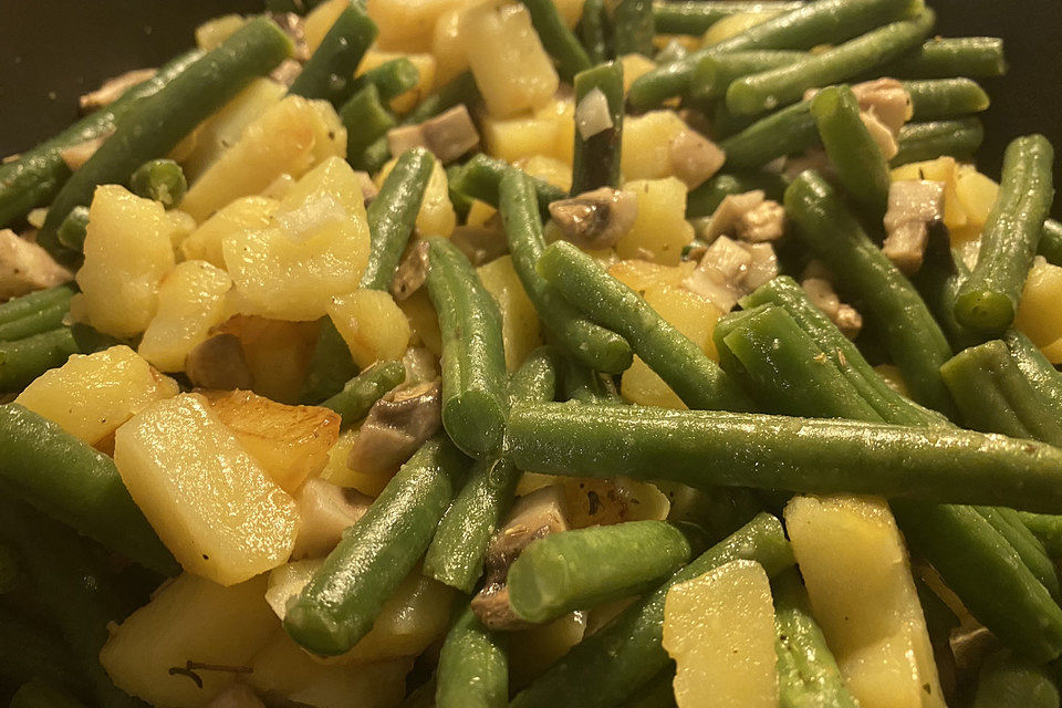 Kartoffel-Bohnen-Champignon-Pfanne