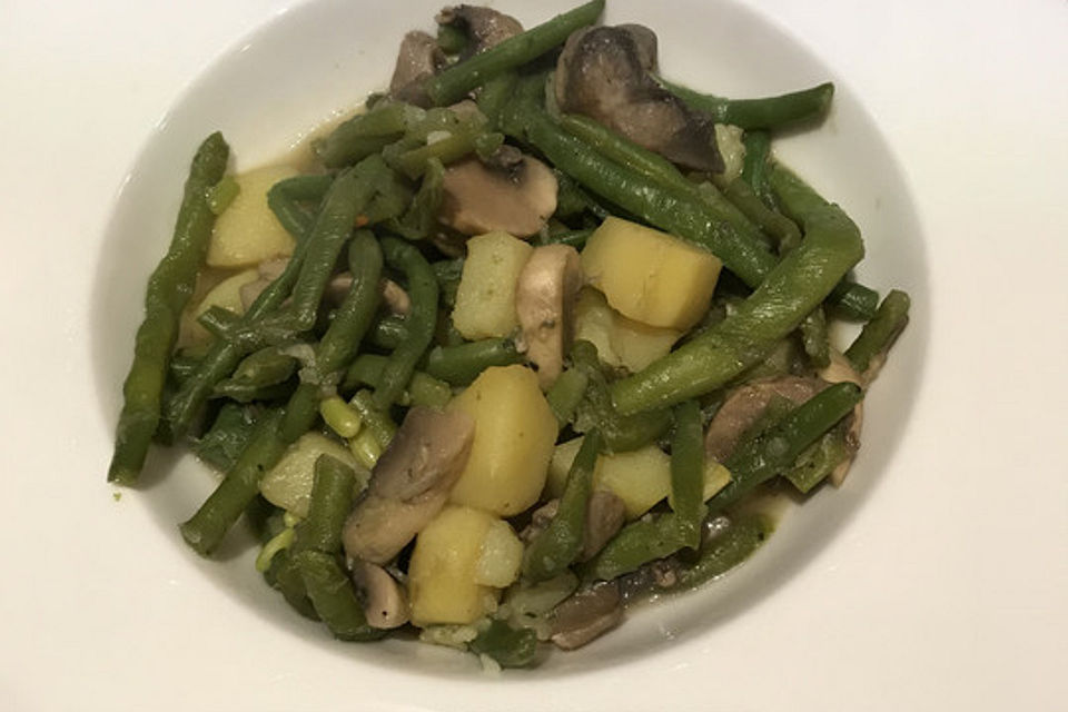 Kartoffel-Bohnen-Champignon-Pfanne