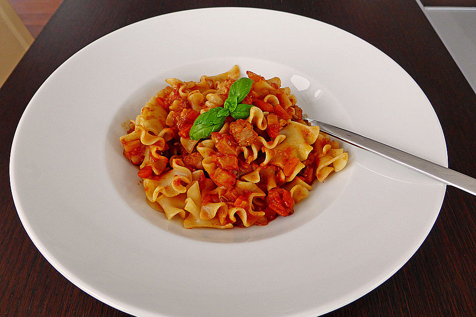 Pasta mit Salsiccia und Fenchel