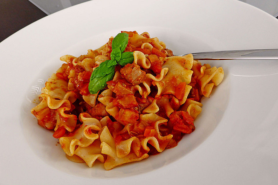 Pasta mit Salsiccia und Fenchel