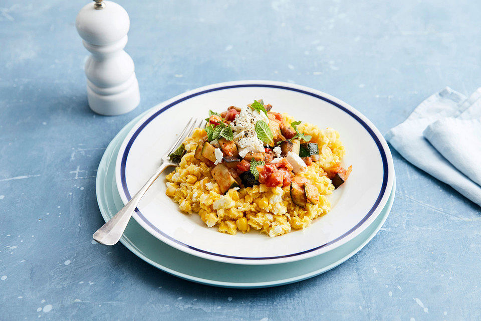 Polenta aus frischen Maiskolben mit mediterranem Gemüse