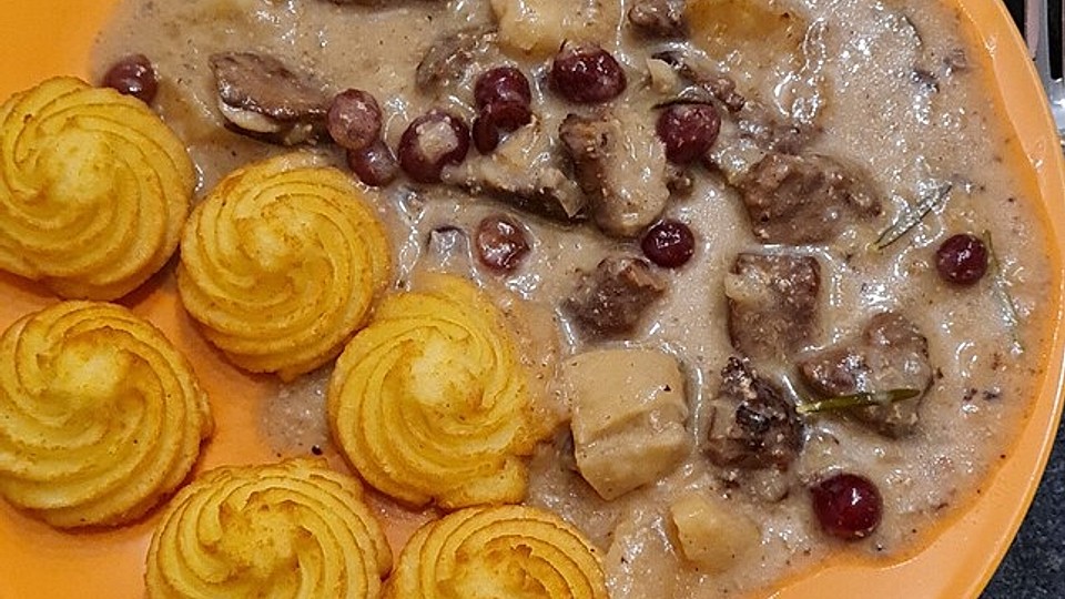 Rindfleisch mit Cranberries und Äpfeln von Fliegender_Vierländer| Chefkoch