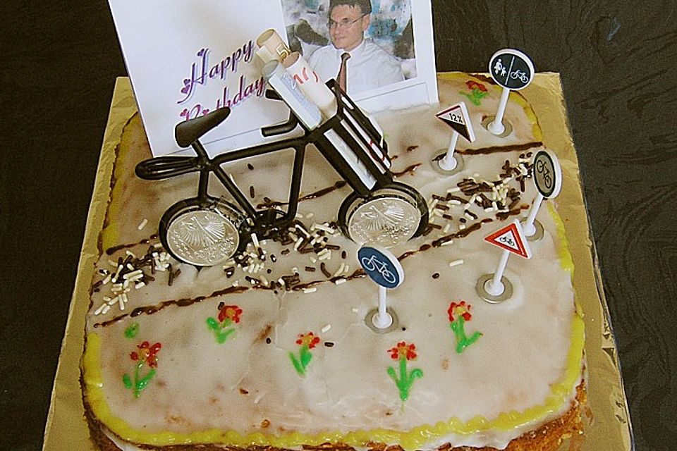 Schneller Zitronenkuchen auf dem Blech Schneller Zitronenkuchen auf dem Blech