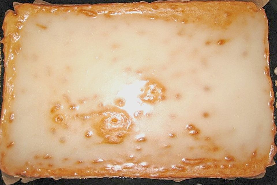 Schneller Zitronenkuchen auf dem Blech Schneller Zitronenkuchen auf dem Blech