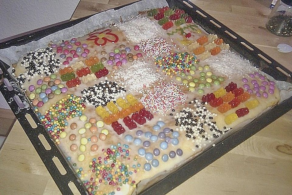 Schneller Zitronenkuchen auf dem Blech Schneller Zitronenkuchen auf dem Blech